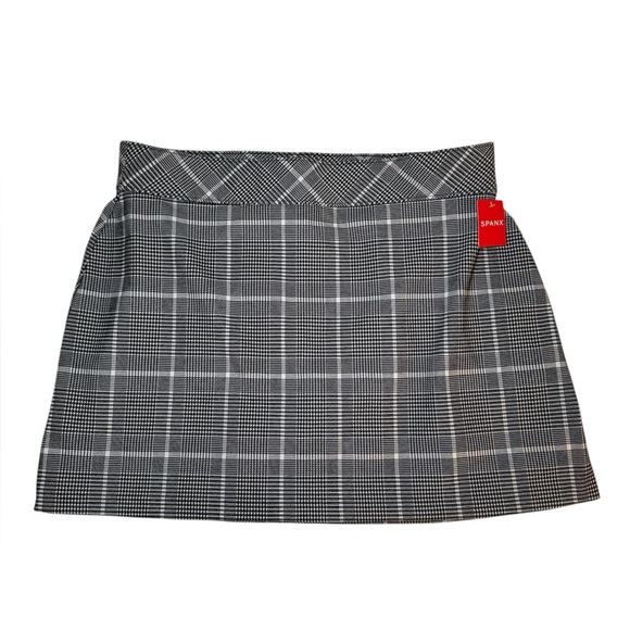 SPANX Classic Plaid Mini Skirt Built In Shorts Size 1X - Picture 4 of 9